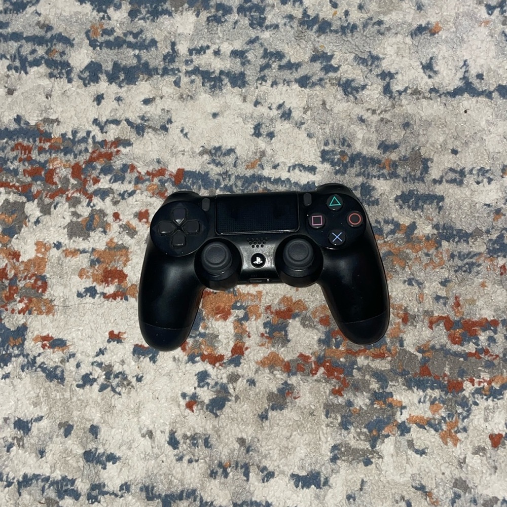 Selling Playstation 4 controller looking to take off my hands.